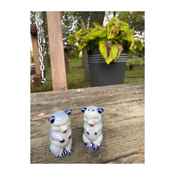 Vintage Salt & Pepper Mini Pigs Blue White - Picture 8 of 9
